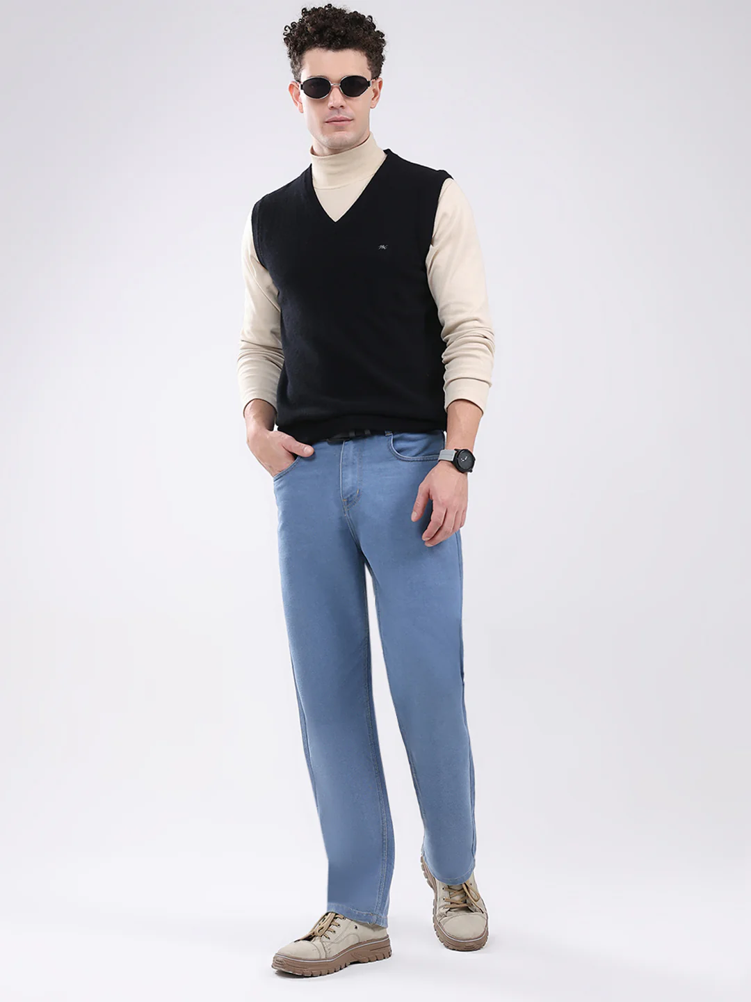 Men Black Solid V Neck Sleeveless Sweater - Image 2