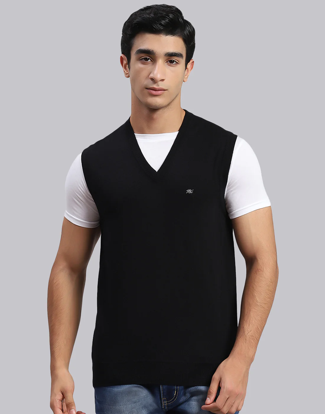 Men Black Solid V Neck Sleeveless Sweaters/Pullovers - Image 2