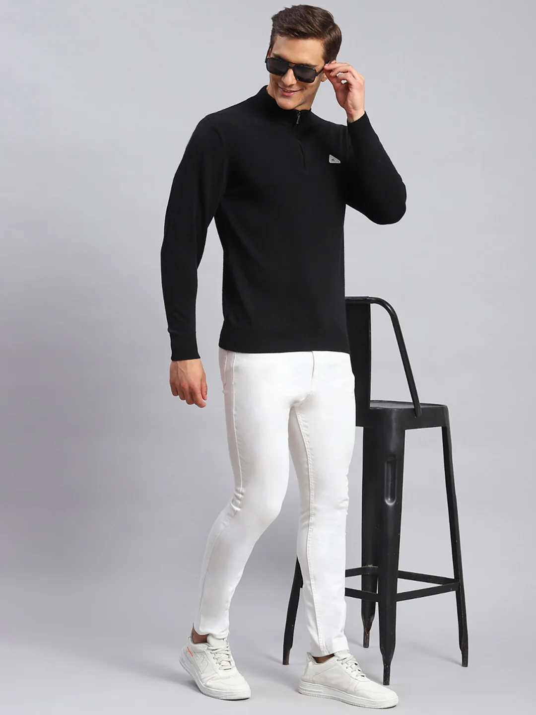 Men Black Solid Wool blend Pullover - Image 2