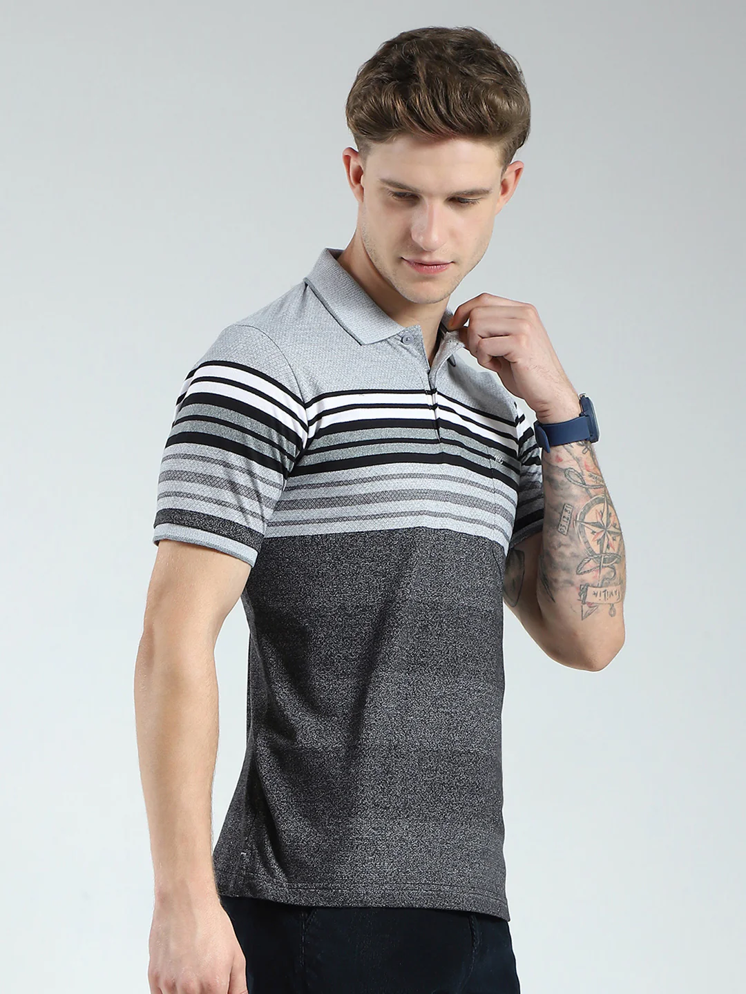 Men Black Stripe Collar Half Sleeve T-Shirt - Image 4