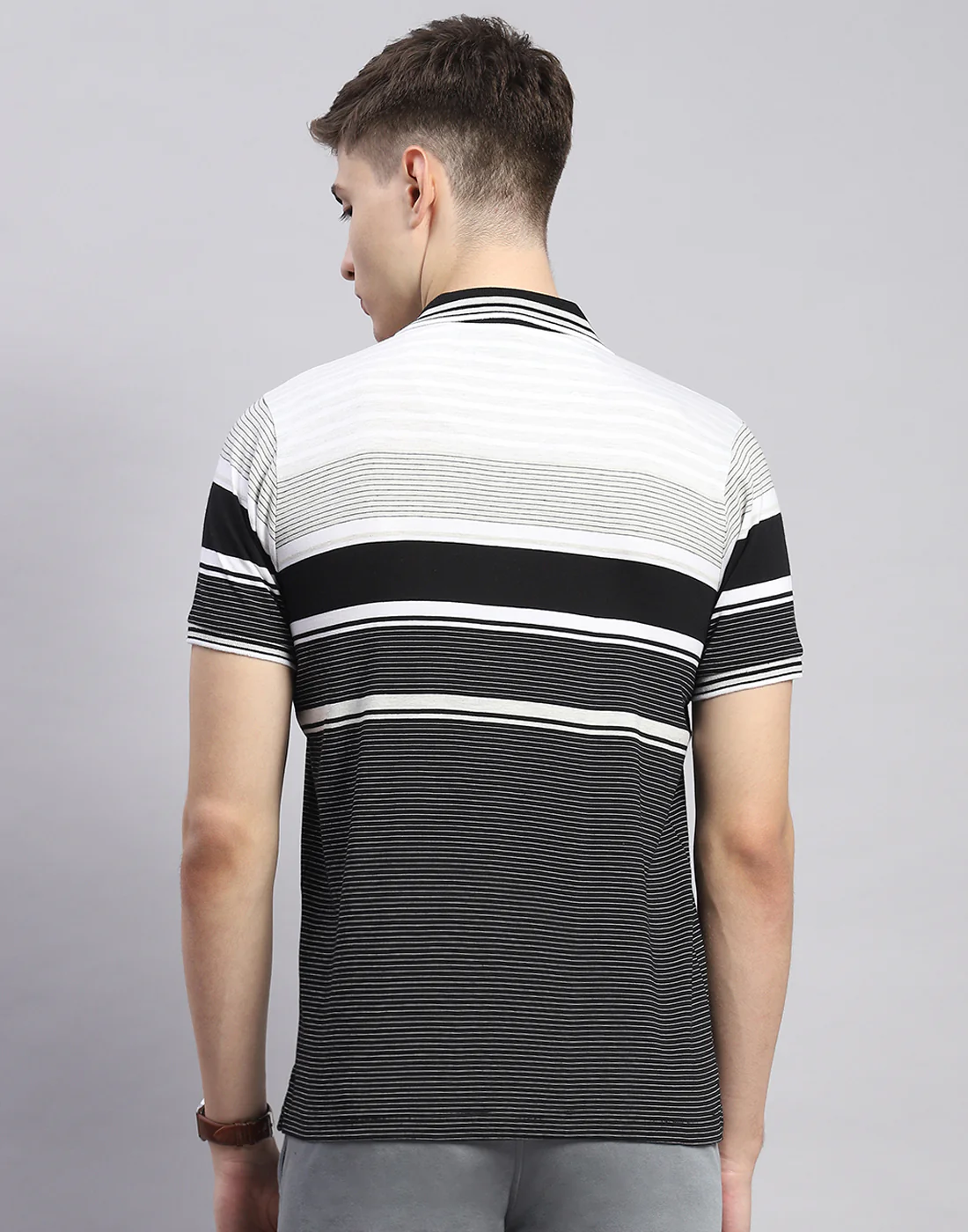 Men Black Stripe Polo Collar Half Sleeve T-Shirt - Image 5