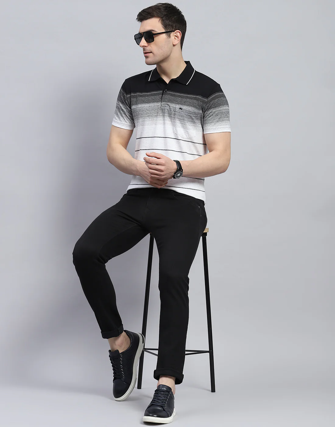 Men Black Stripe Polo Collar Half Sleeve T-Shirt - Image 2