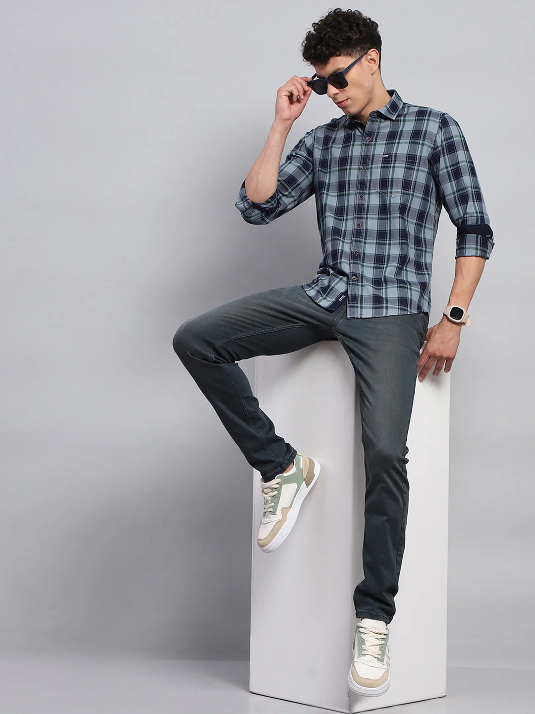 Men Blue Check Collar Full Sleeve Shirt - Image 2