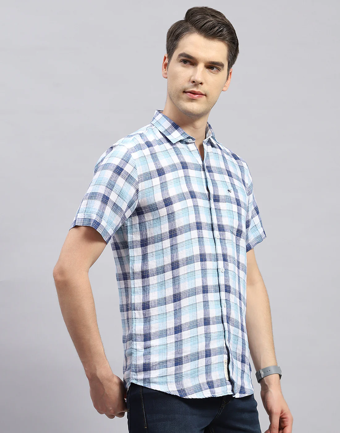 Men Blue Check Collar Half Sleeve Linen Shirt - Image 4