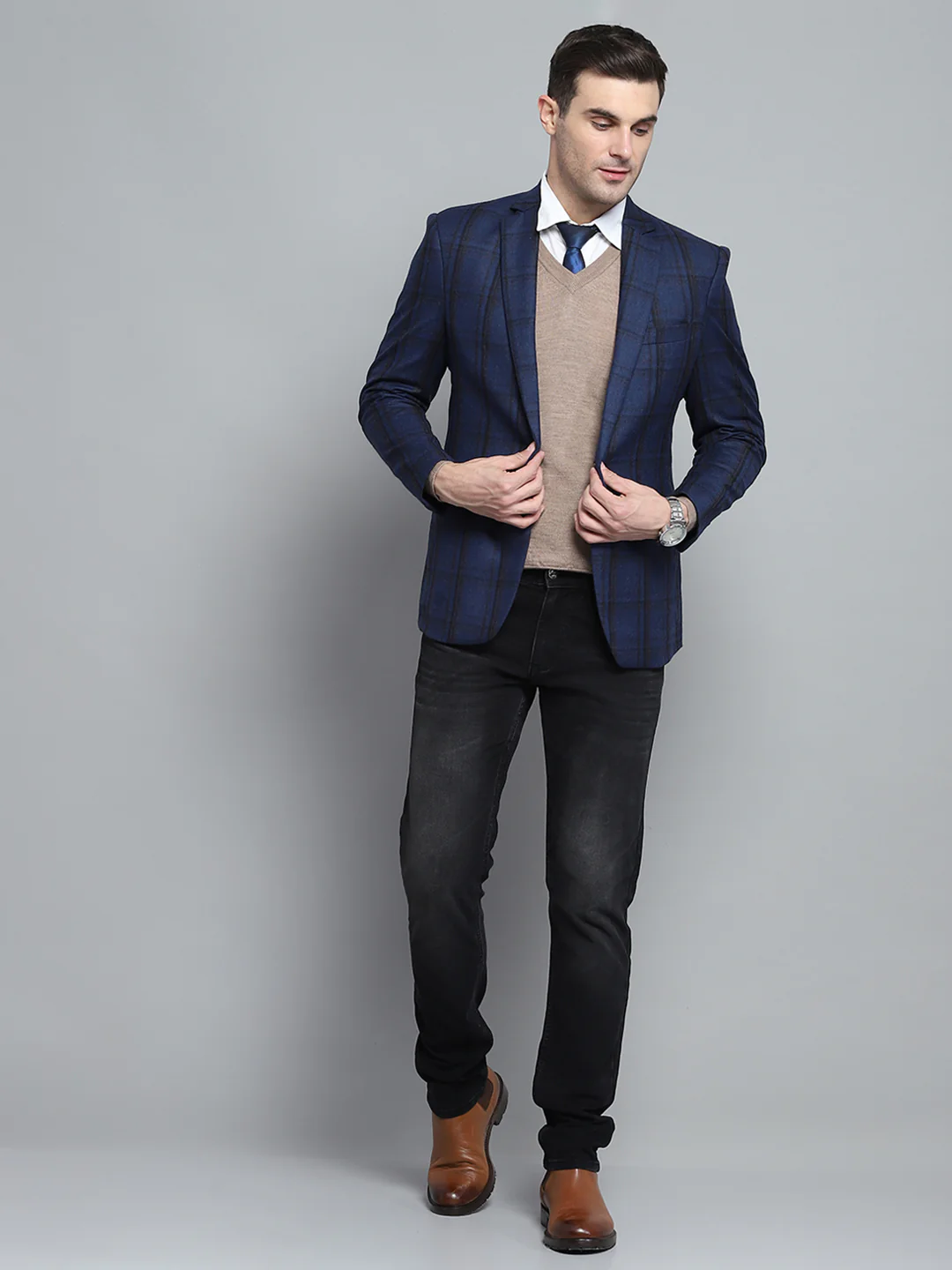 Men Blue Check Notch lapel Collar Full Sleeve Coat - Image 2