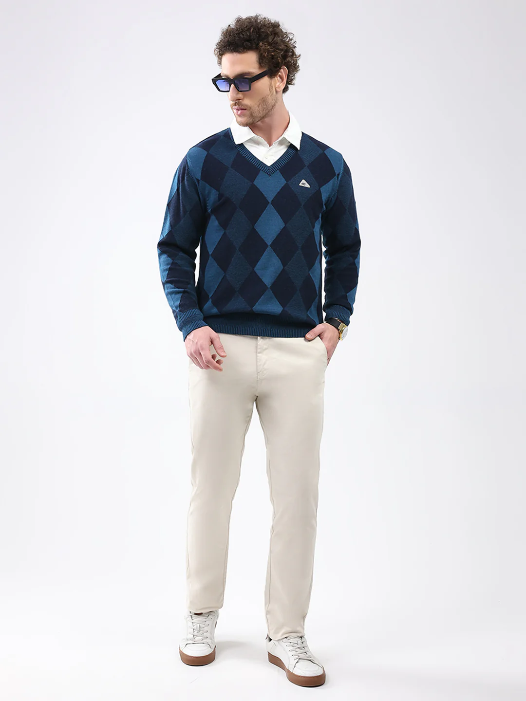 Men Blue Geometric V Neck Full Sleeve Pullover - Image 2