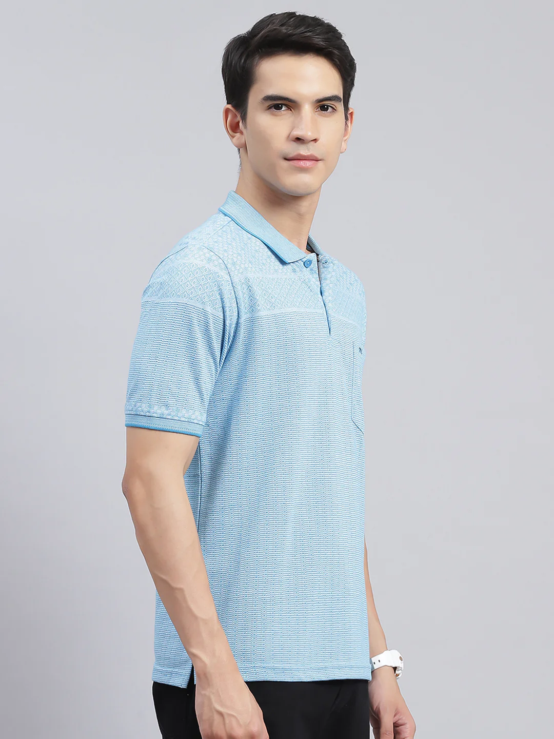 Men Blue Jaquard Cotton Blend T-Shirt - Image 3