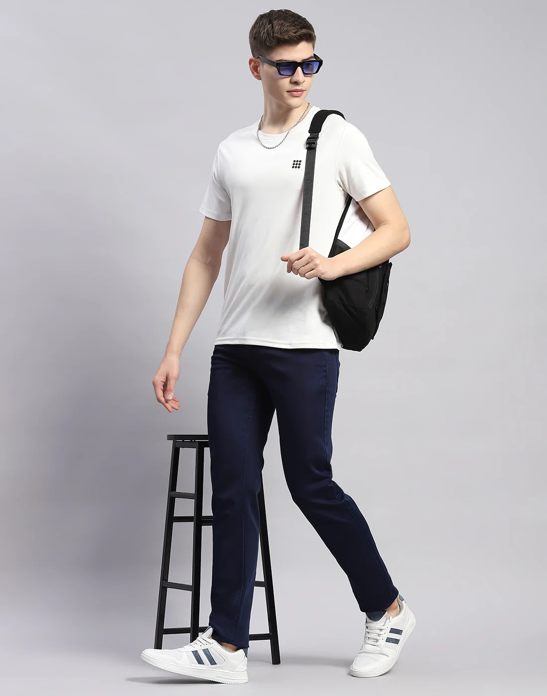 Men Blue Light Wash Narrow Fit Denim - Image 2