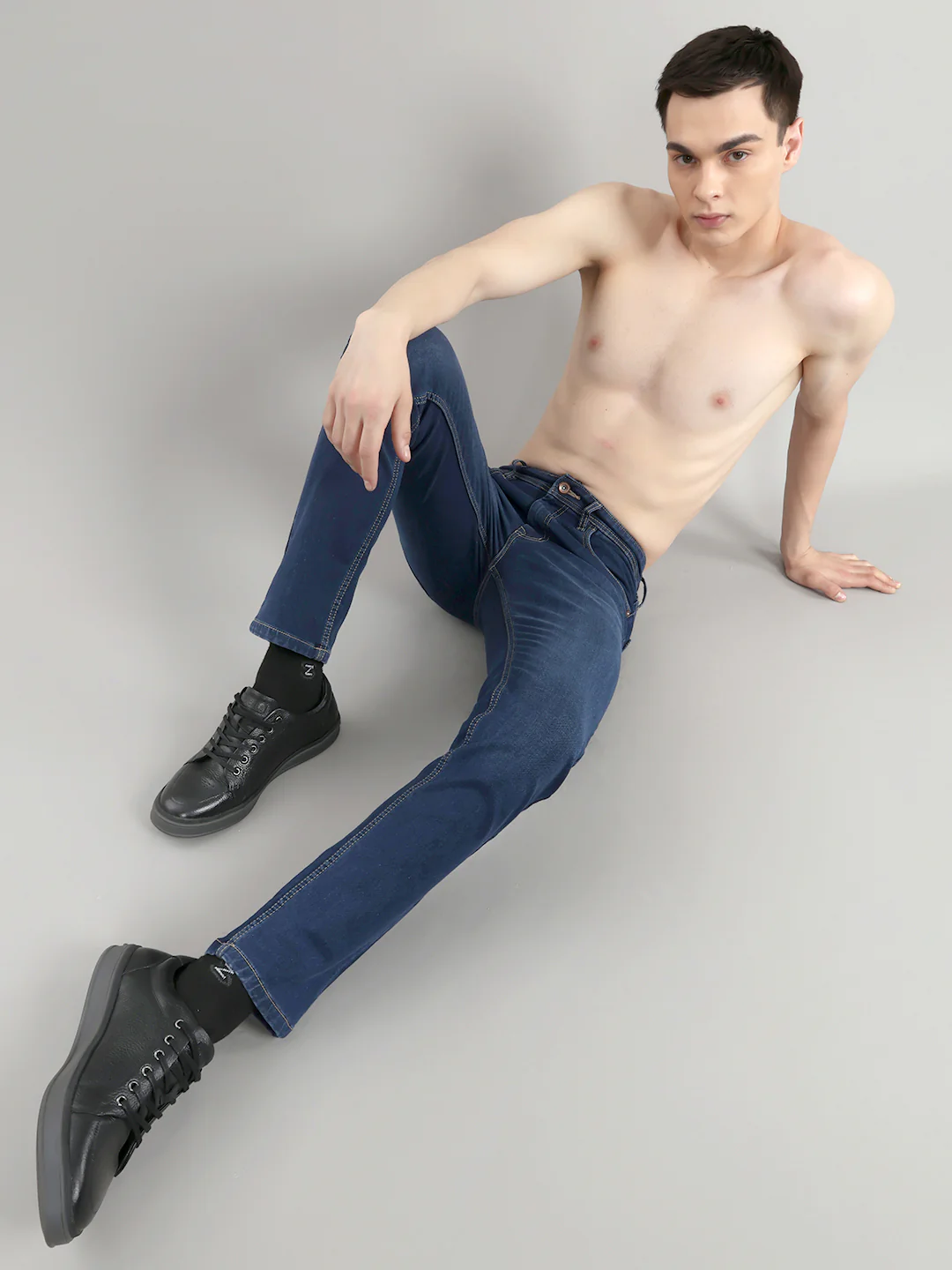 Men Blue Light Wash Narrow Fit Denim - Image 7
