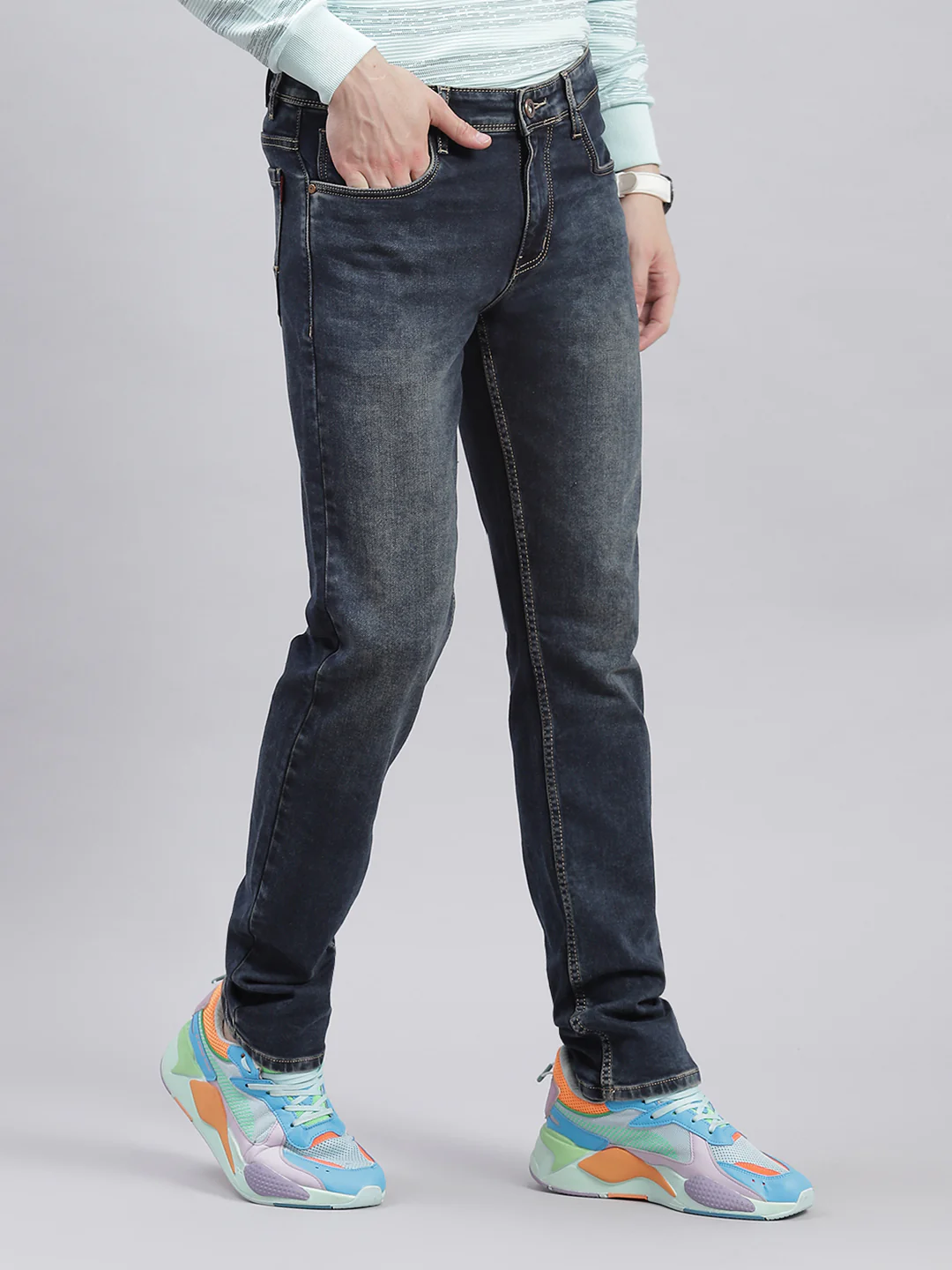 Men Blue Light Wash Regular Fit Denims - Image 4