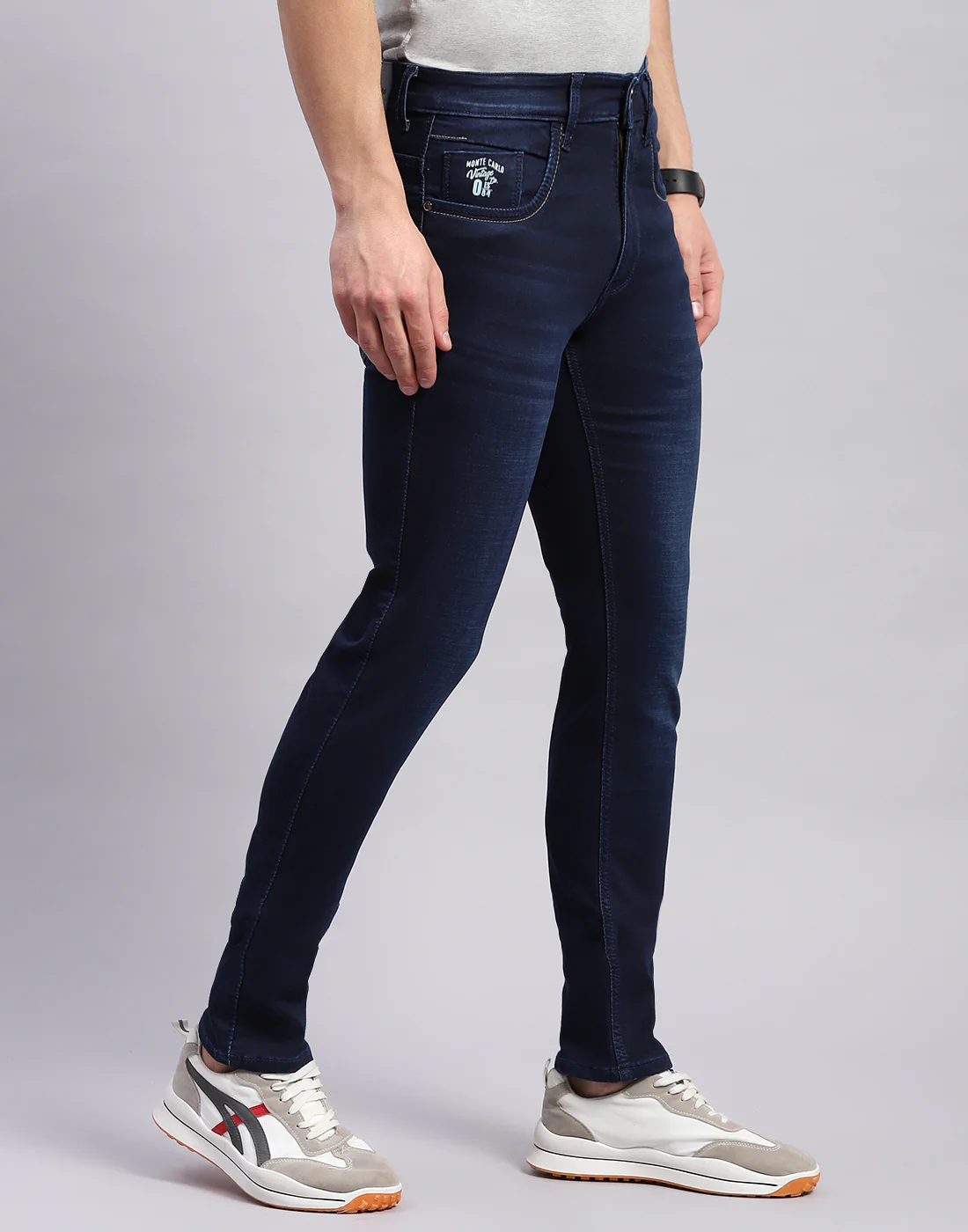 Men Blue Light Wash Skinny Fit Denim - Image 4