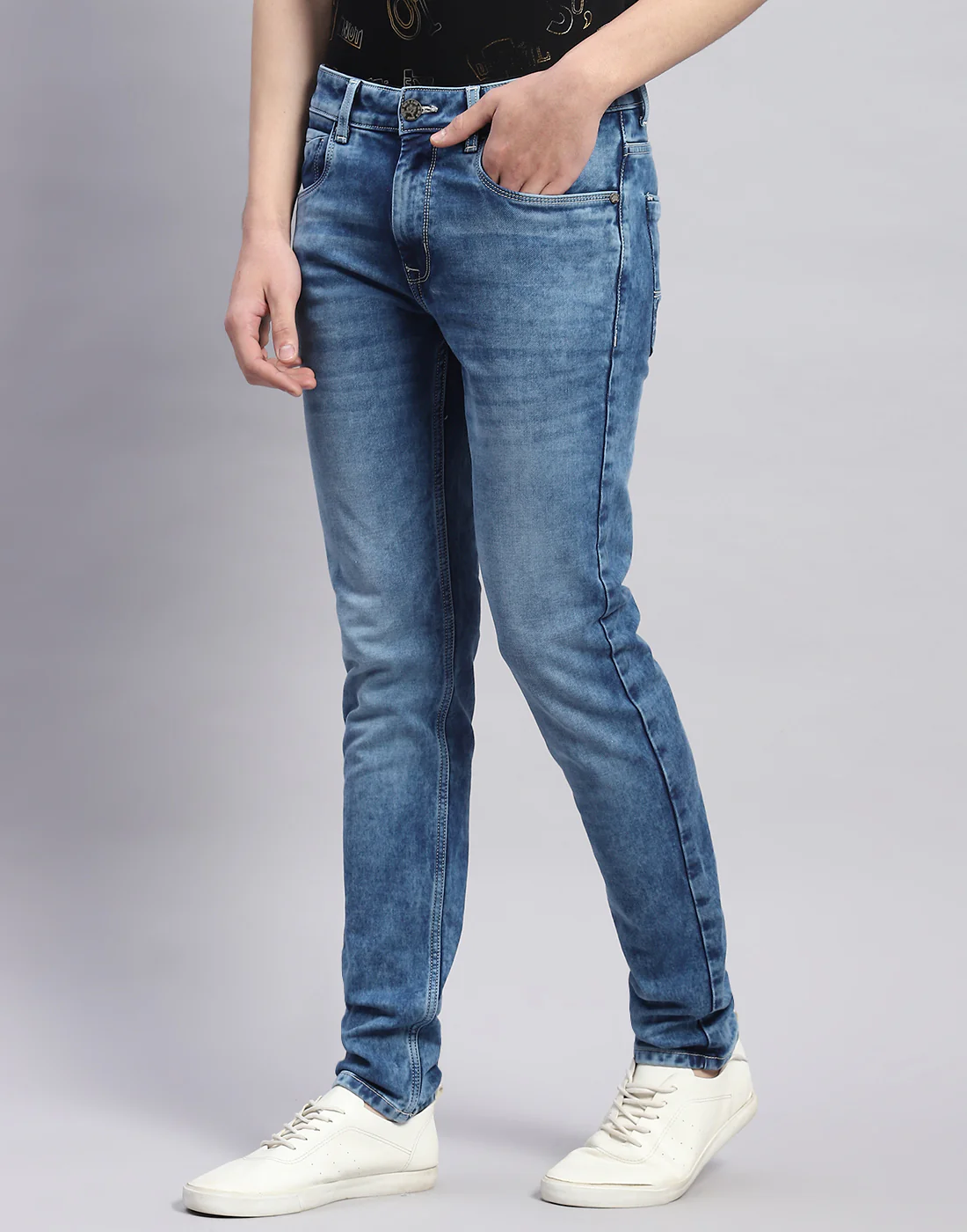 Men Blue Light Wash Skinny Fit Denim - Image 3