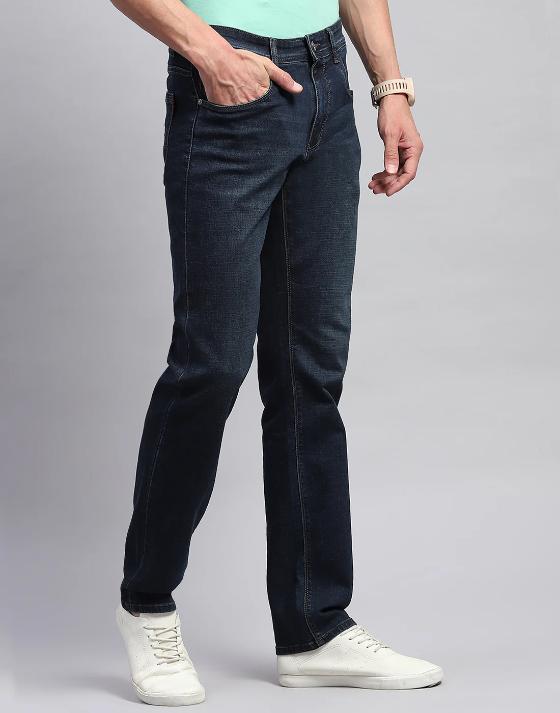 Men Blue Light Wash Straight Fit Denim - Image 4
