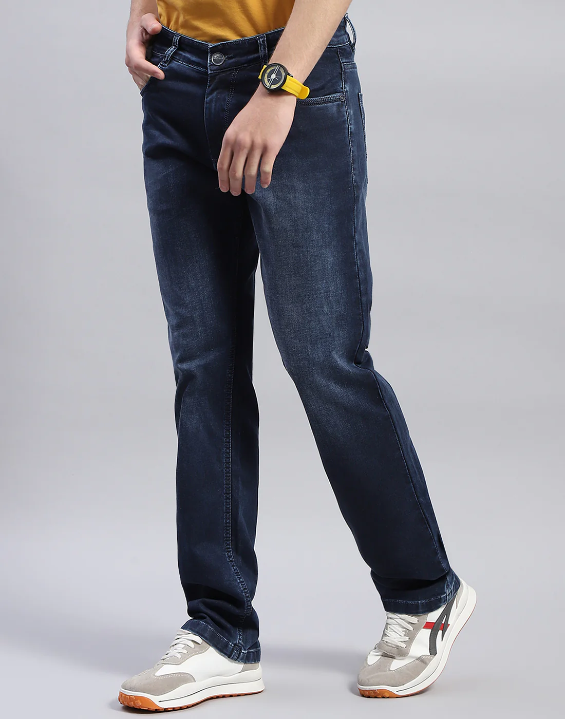 Men Blue Light Wash Straight Fit Denim - Image 3
