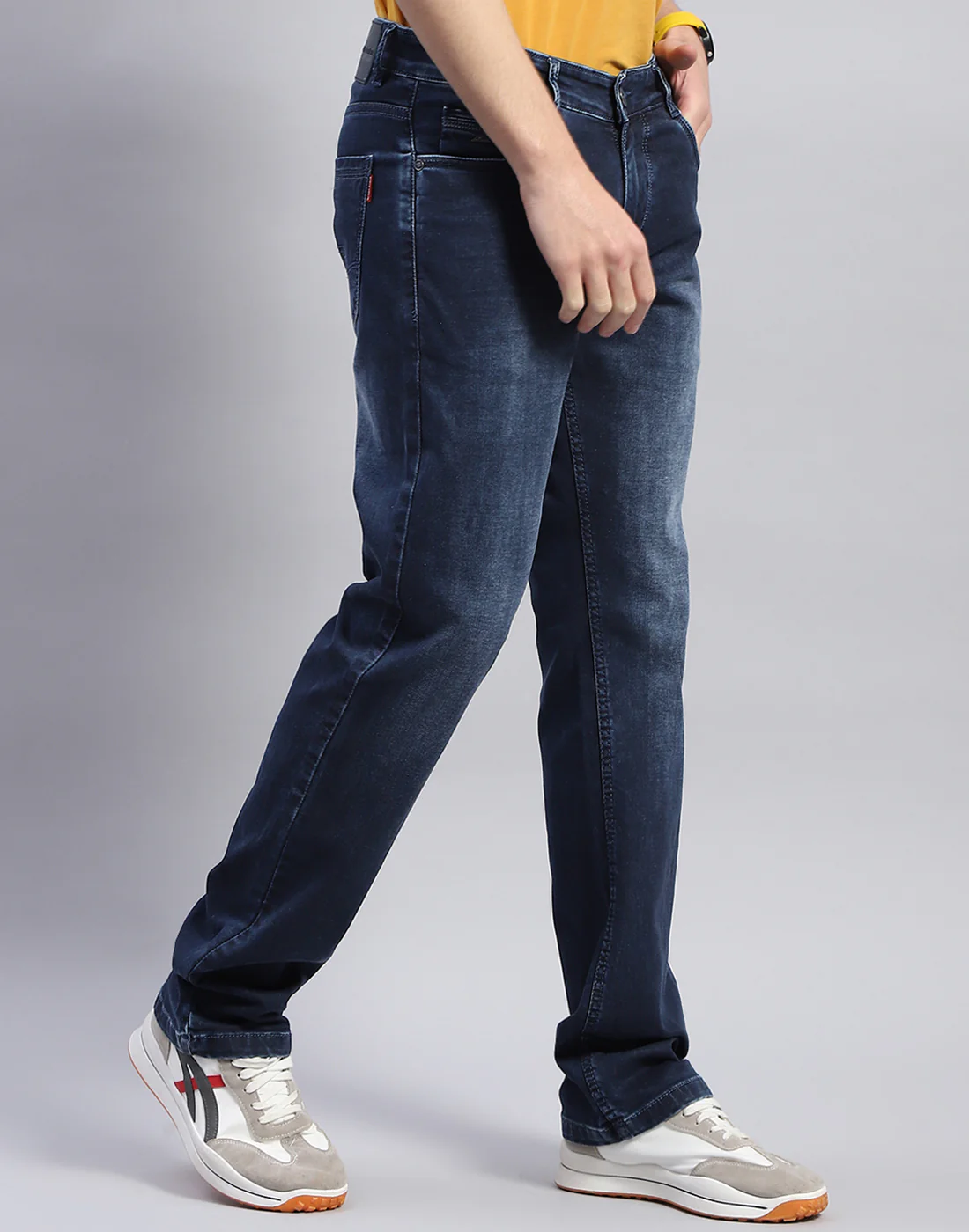 Men Blue Light Wash Straight Fit Denim - Image 4