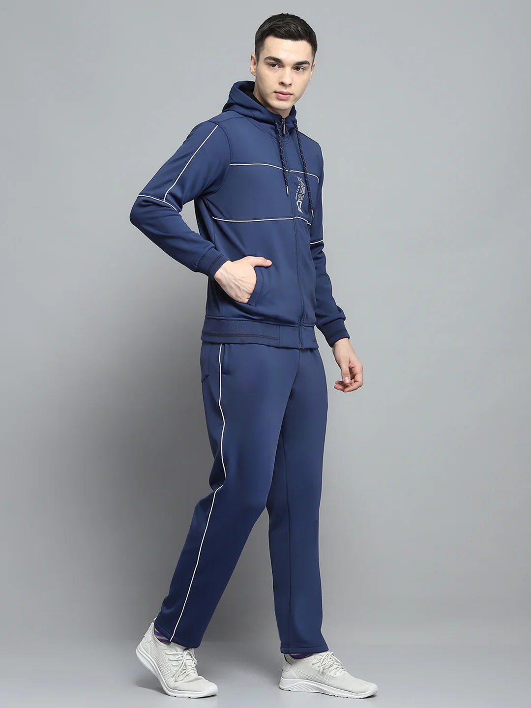 Men Blue Printed Hooded Full Sleeve Winter Tracksuit - Image 4