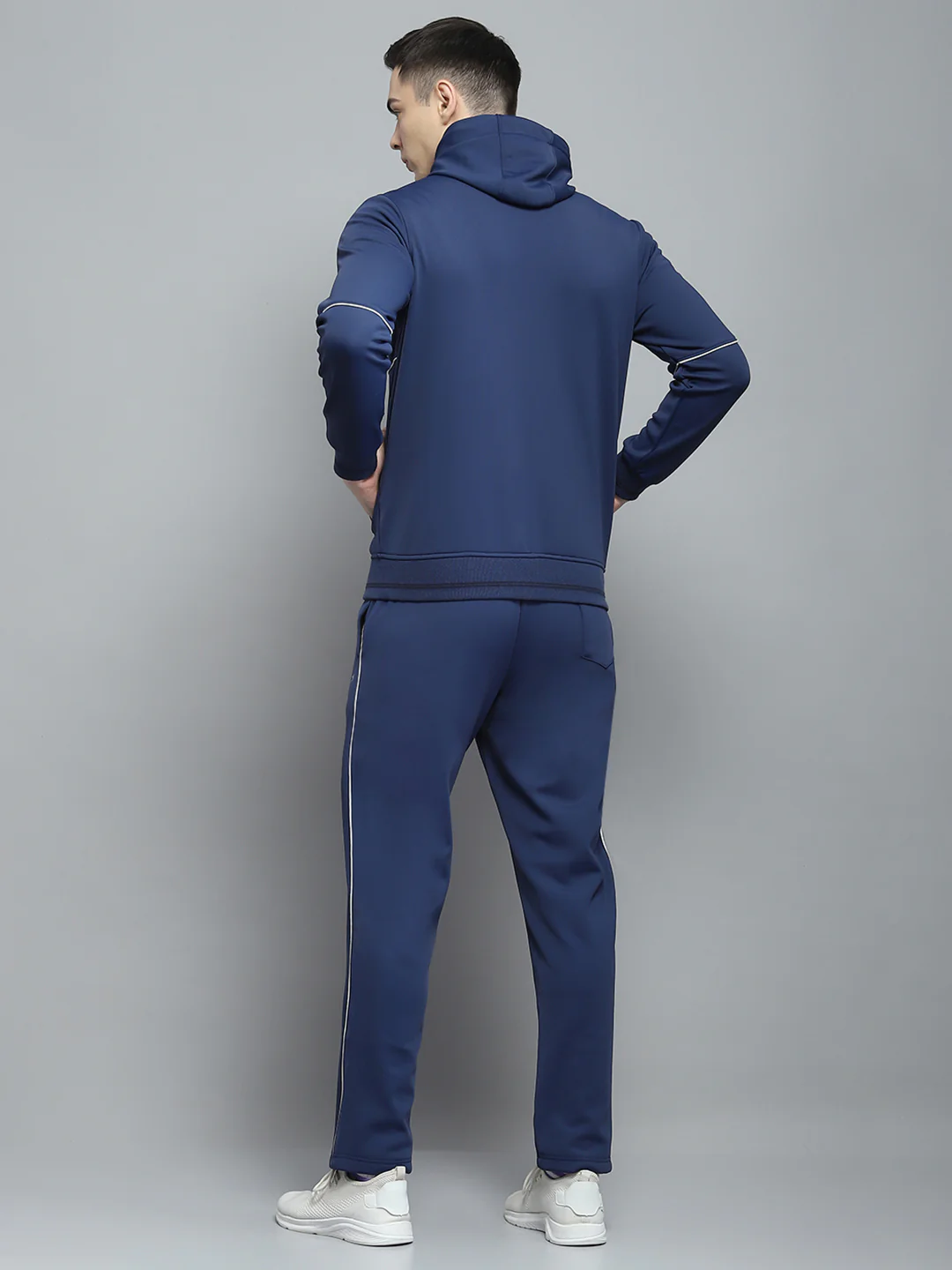 Men Blue Printed Hooded Full Sleeve Winter Tracksuit - Image 5