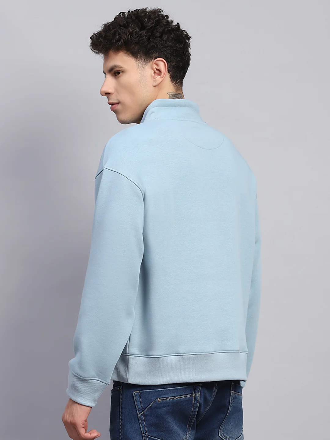 Men Blue Printed Mock Neck Full Sleeve Sweatshirt - Image 5