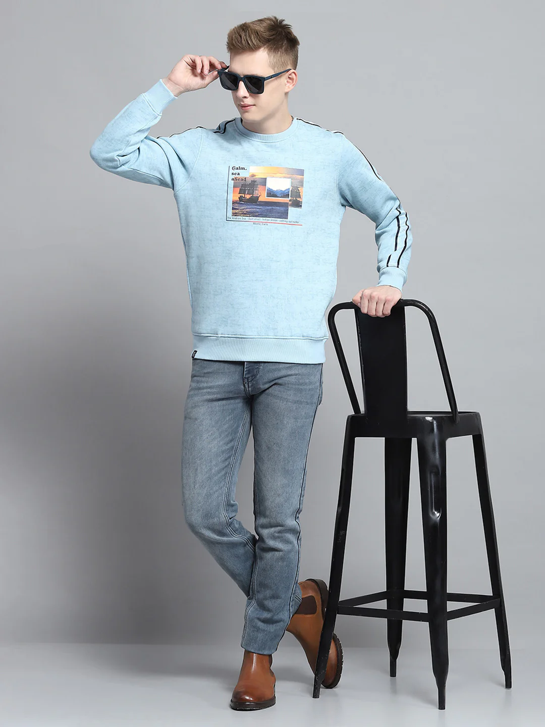 Men Blue Printed Round Neck Full Sleeve Sweatshirt - Image 2