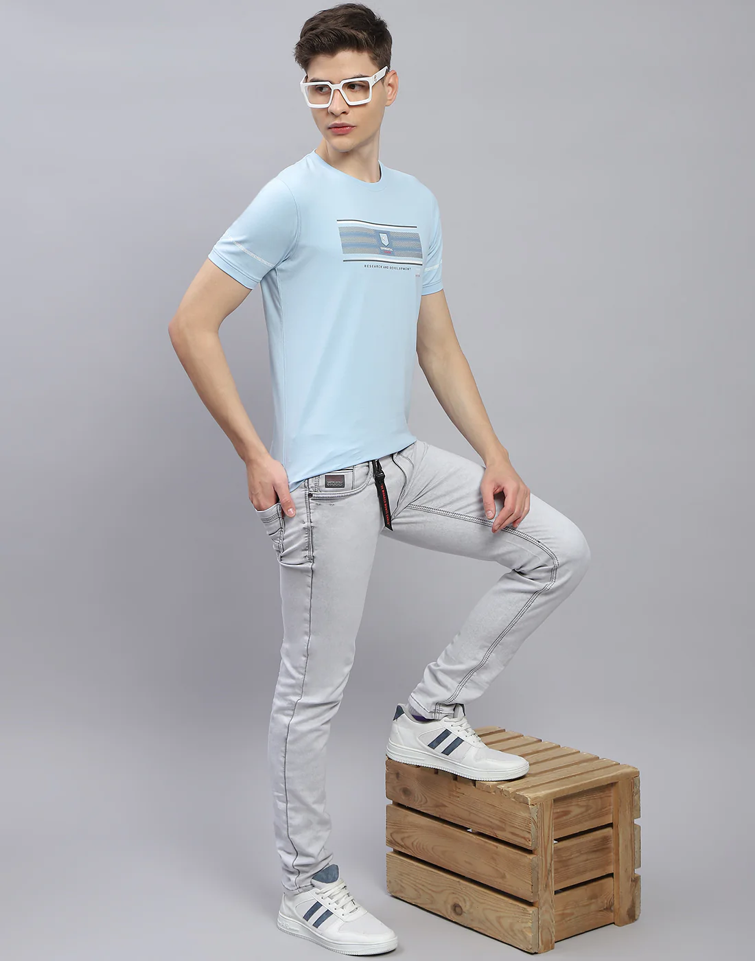 Men Blue Printed Round Neck Half Sleeve T-Shirt - Image 5