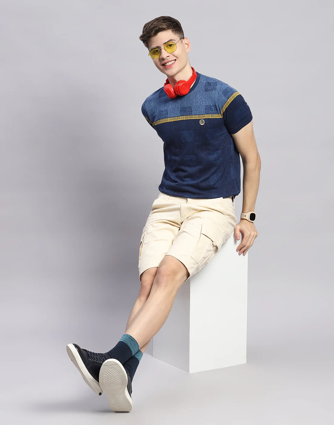 Men Blue Printed Round Neck Half Sleeve T-Shirt - Image 2