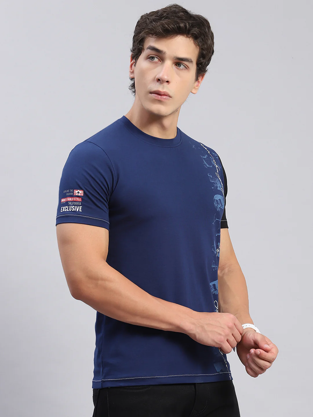 Men Blue Printed Round Neck Half Sleeve T-Shirts - Image 4