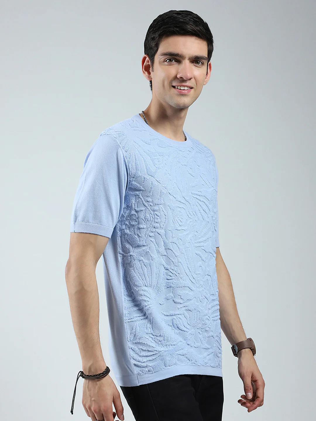 Men Blue Self Design Round Neck Half Sleeve T-Shirt - Image 4