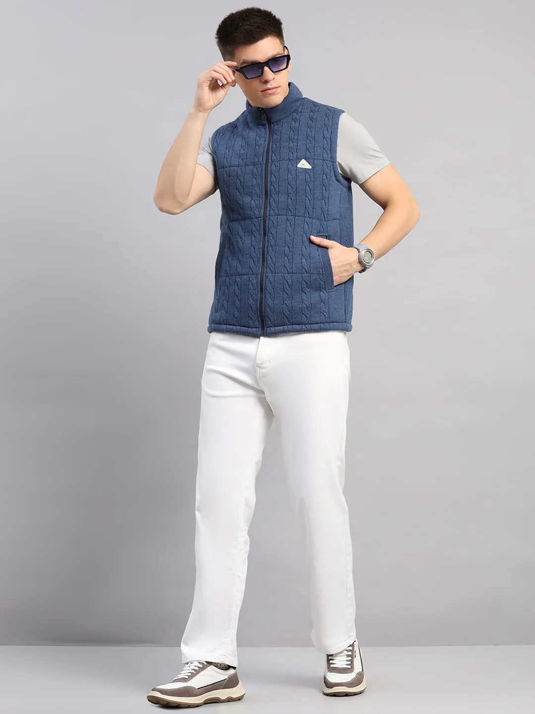 Men Blue Self Design Round Neck Sleeveless Jacket - Image 2