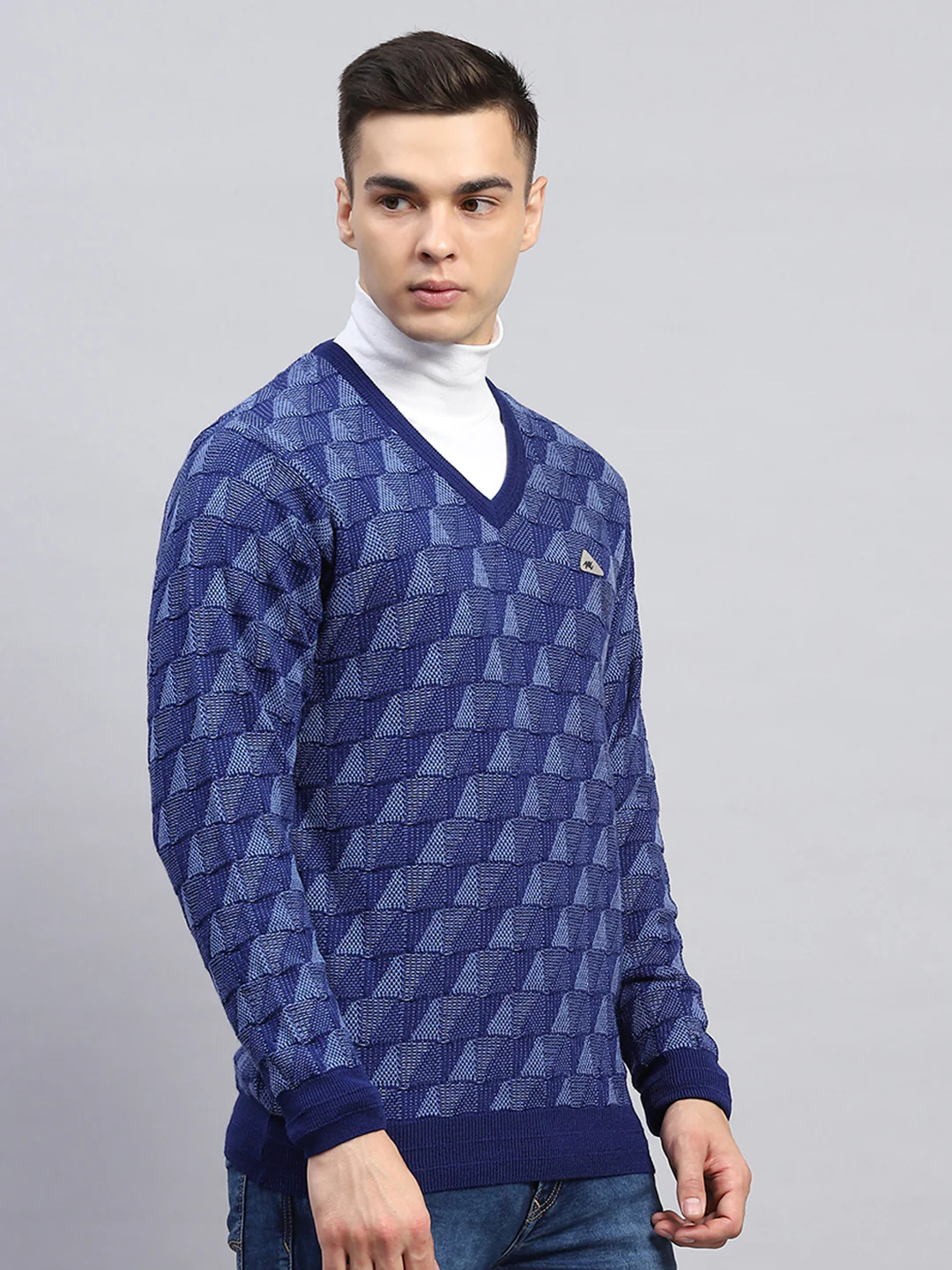 Men Blue Self Design V Neck Full Sleeve Pullover - Image 4