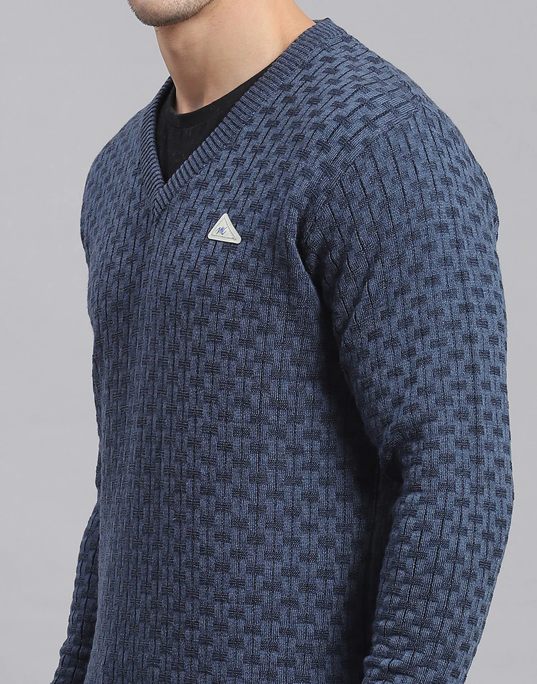 Men Blue Self Design V Neck Full Sleeve Sweater - Image 7