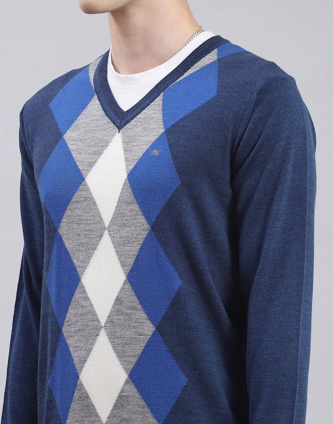 Men Blue Self Design V Neck Full Sleeve Sweater - Image 6