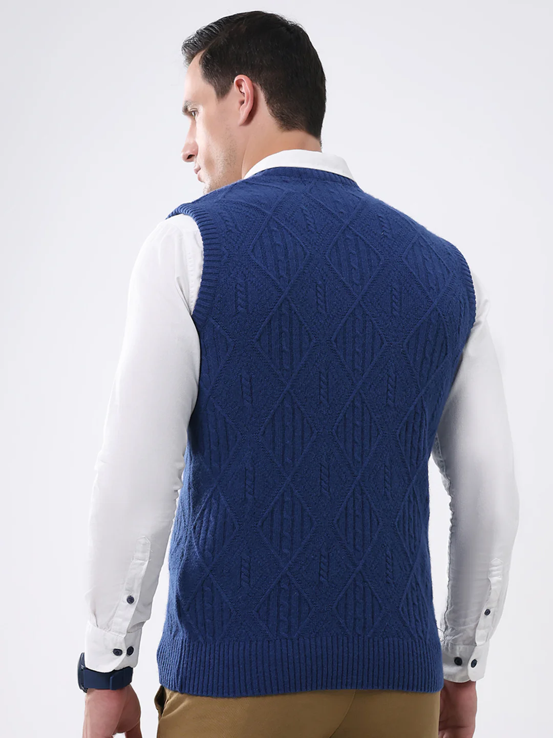 Men Blue Self Design V Neck Sleeveless Sweater - Image 5