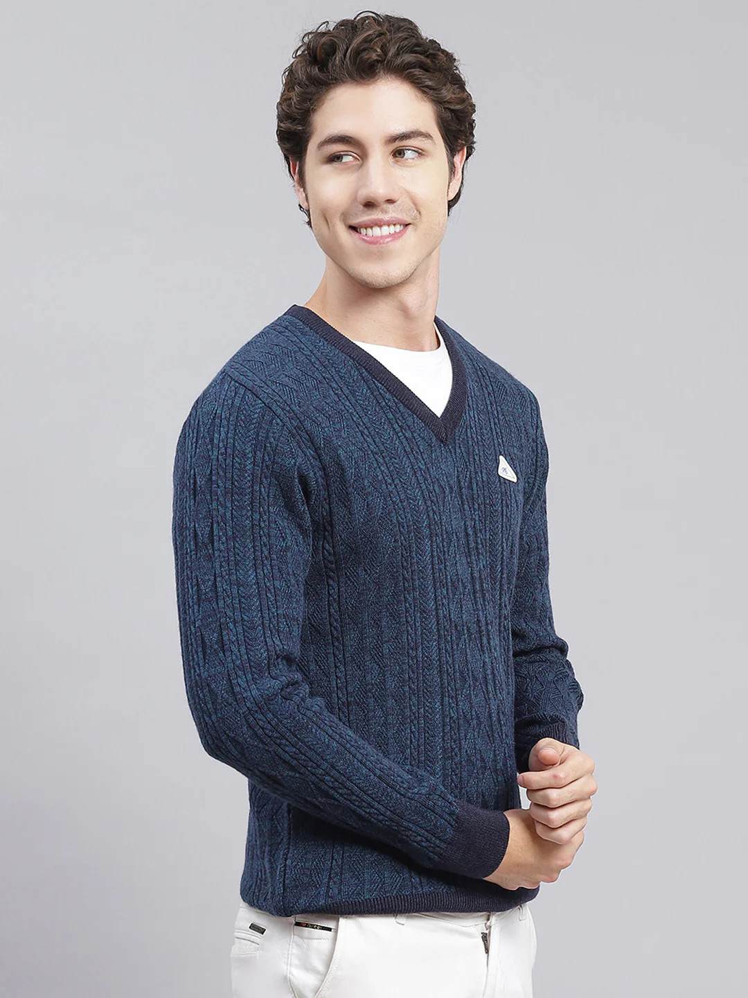 Men Blue Self Design Wool blend Pullover - Image 3