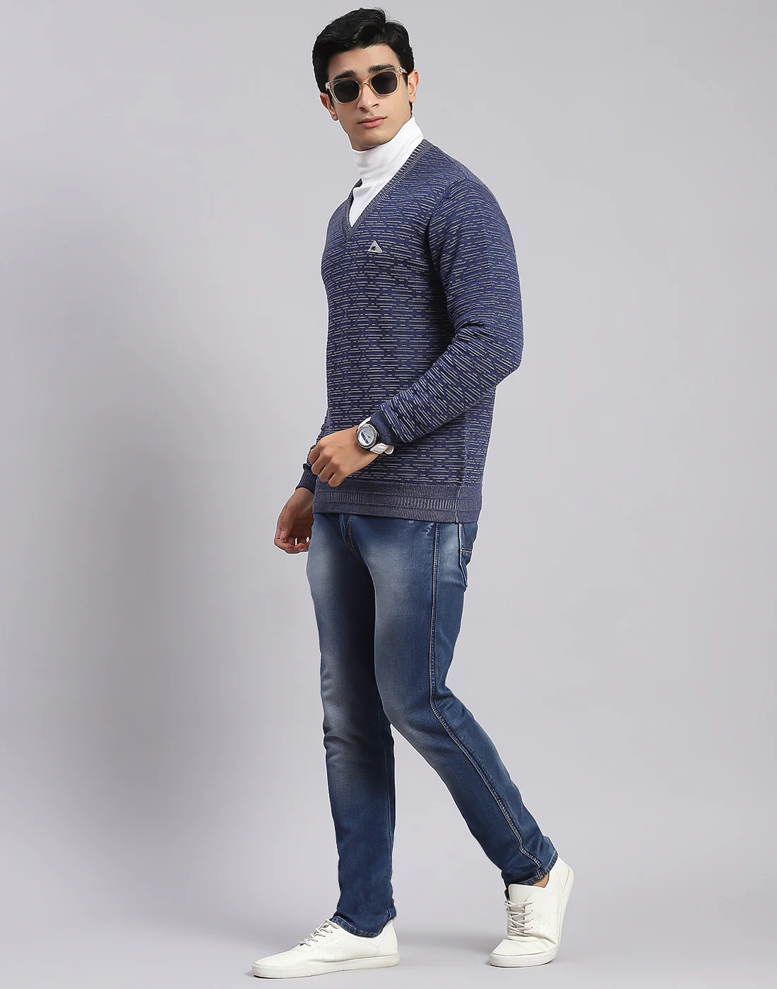 Men Blue Self Design V Neck Full Sleeve Sweaters/Pullovers - Image 5