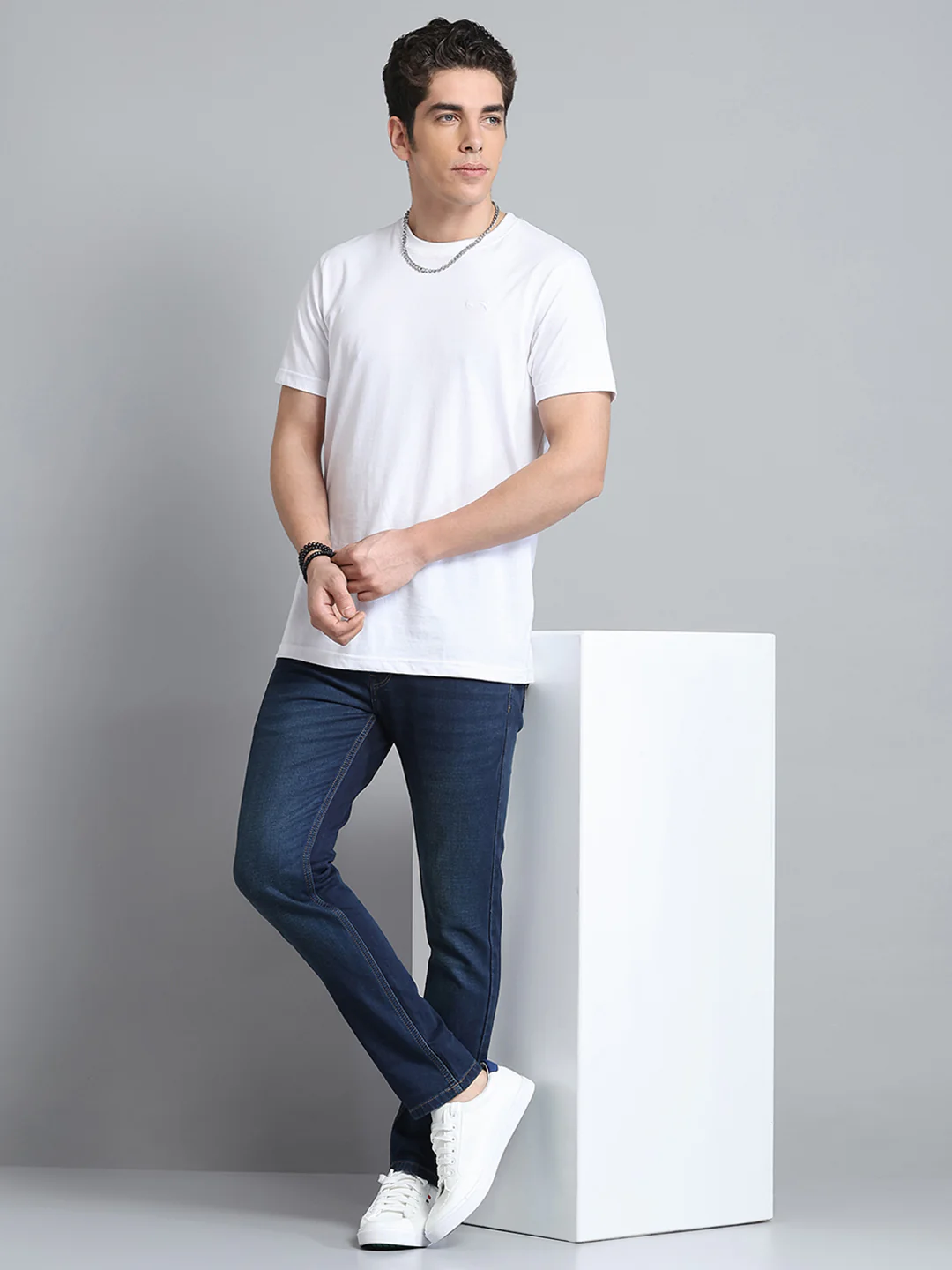 Men Blue Solid Ankle Length Denim - Image 2