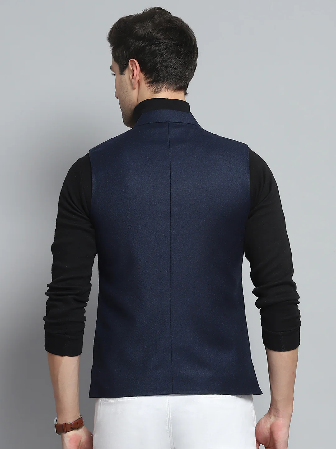 Men Blue Solid Band Collar Sleeveless Nehru Jacket - Image 5