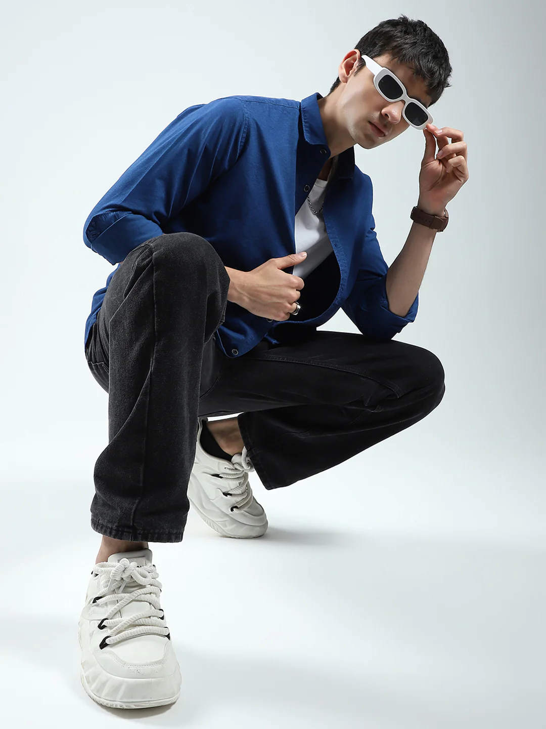 Men Blue Solid Collar Full Sleeve Shirt - Image 2