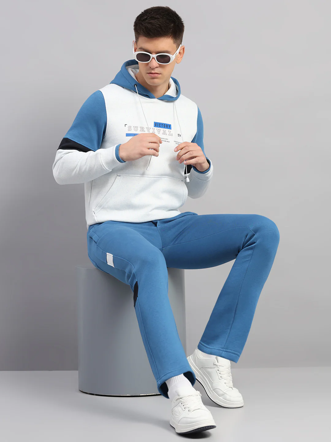 Men Blue Solid Collar Full Sleeve Winter Tracksuit - Image 2