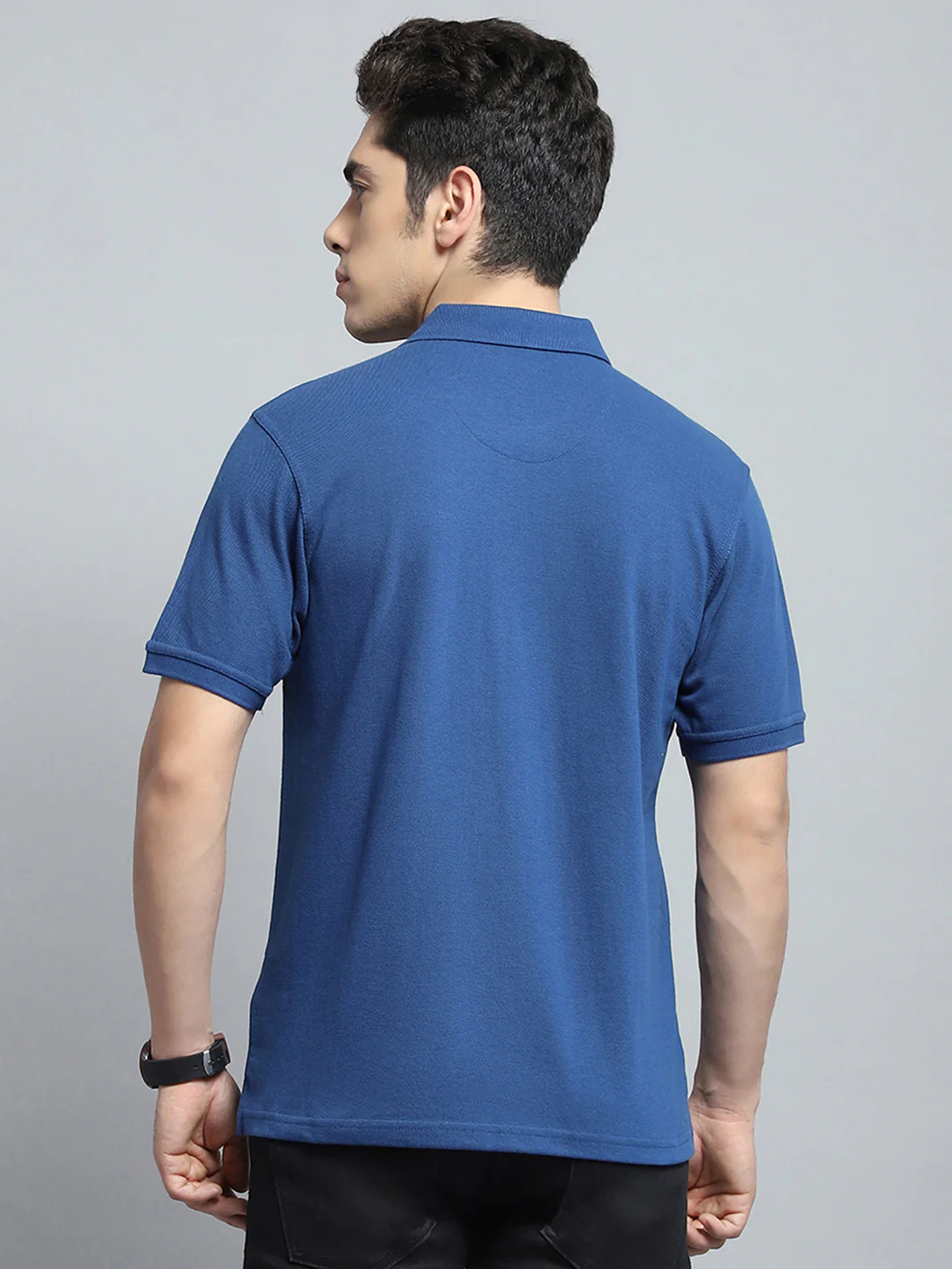 Men Blue Solid Collar Half Sleeve T-Shirt - Image 5