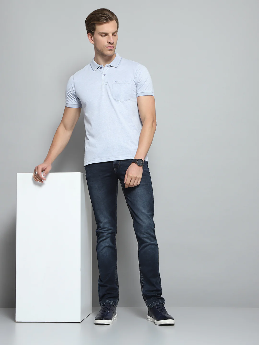 Men Blue Solid Collar Half Sleeve T-Shirt - Image 2