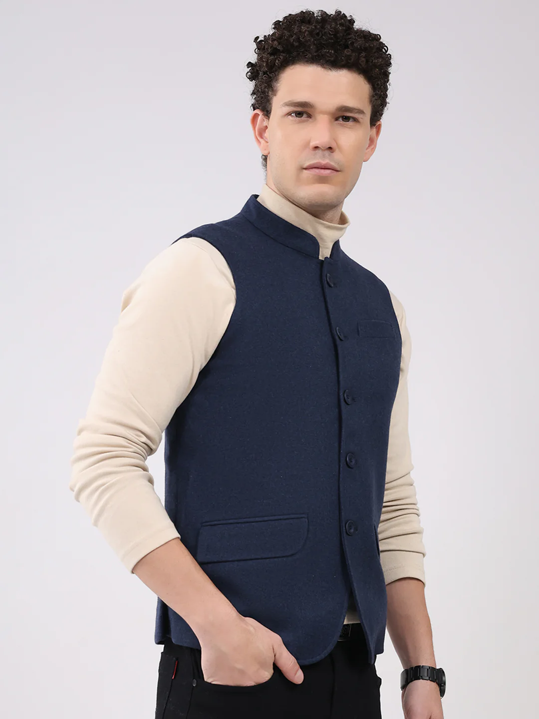 Men Blue Solid Collar Sleeveless Jacket - Image 4