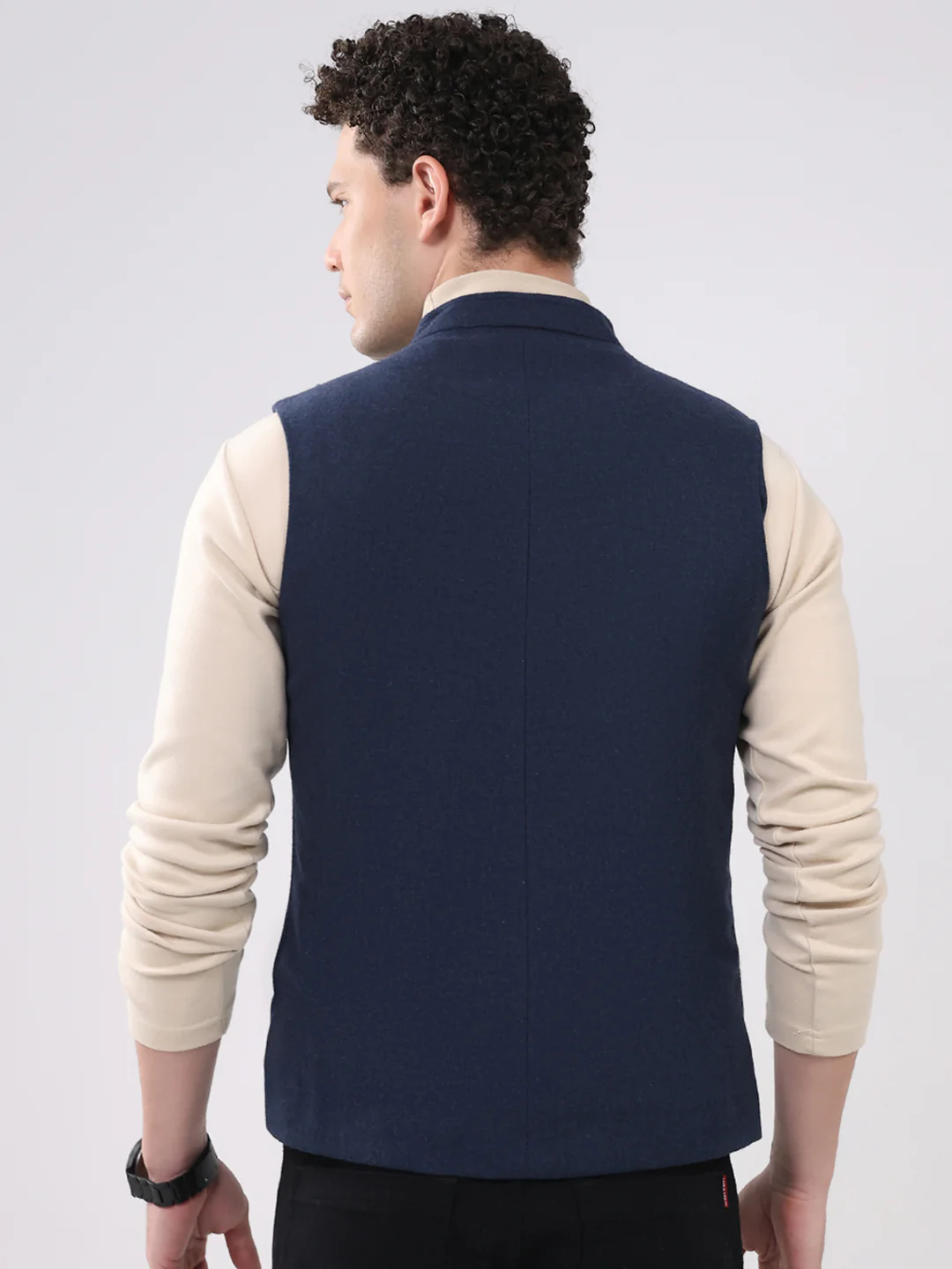 Men Blue Solid Collar Sleeveless Jacket - Image 5