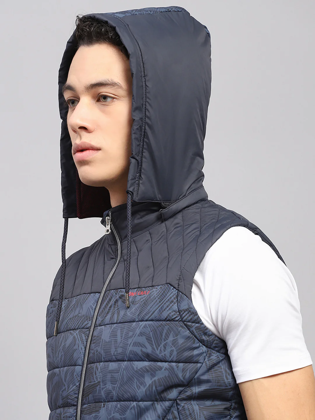 Men Blue Solid Hooded Sleeveless Jacket - Image 7