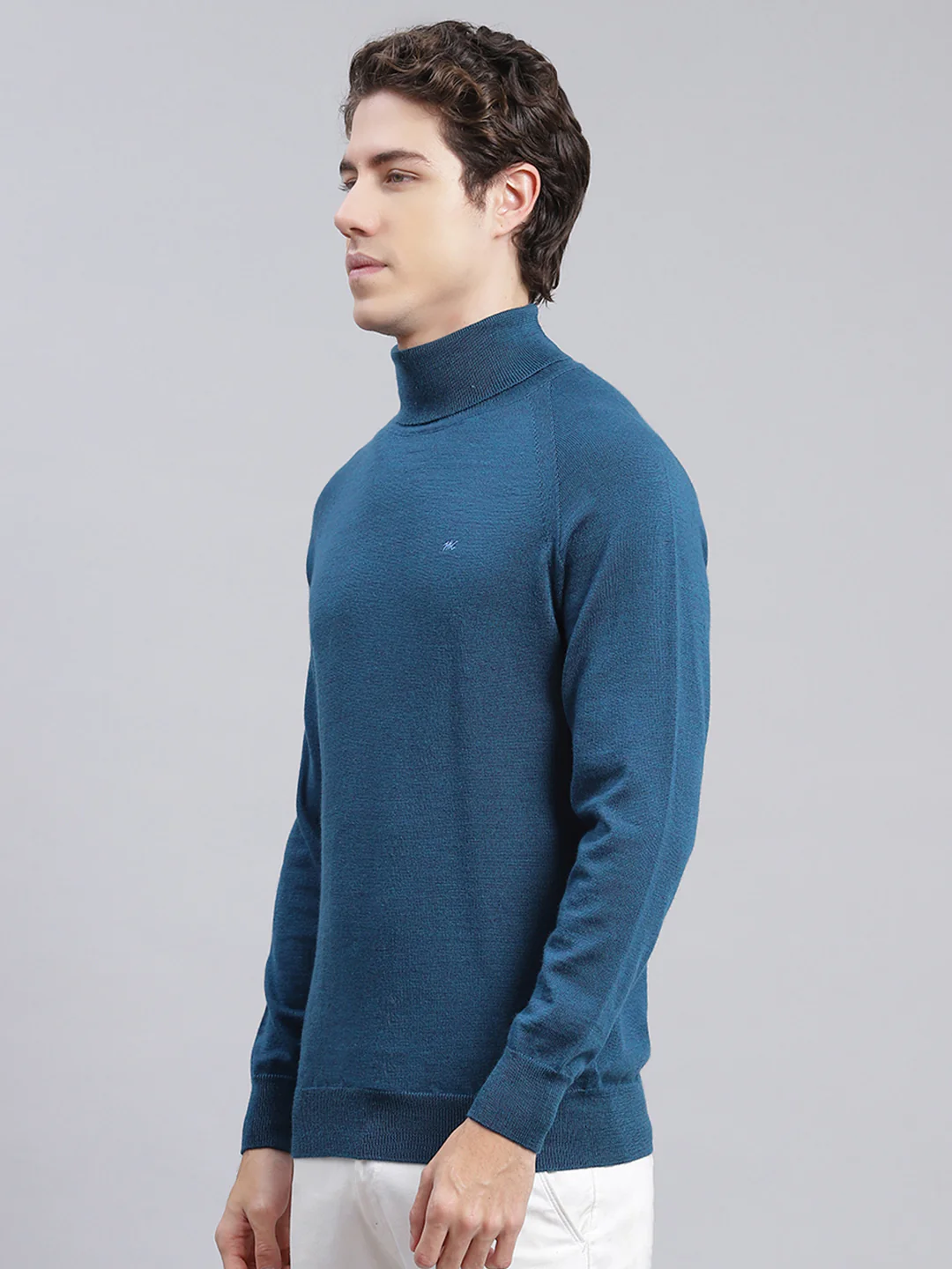 Men Blue Solid Pure wool Pullover - Image 4
