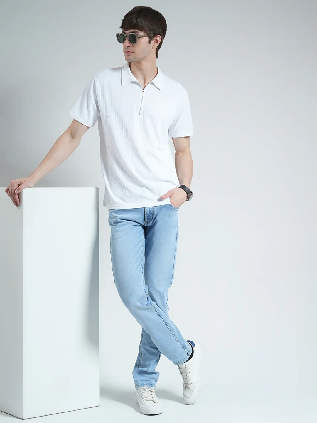 Men Blue Solid Narrow Fit Denim - Image 2