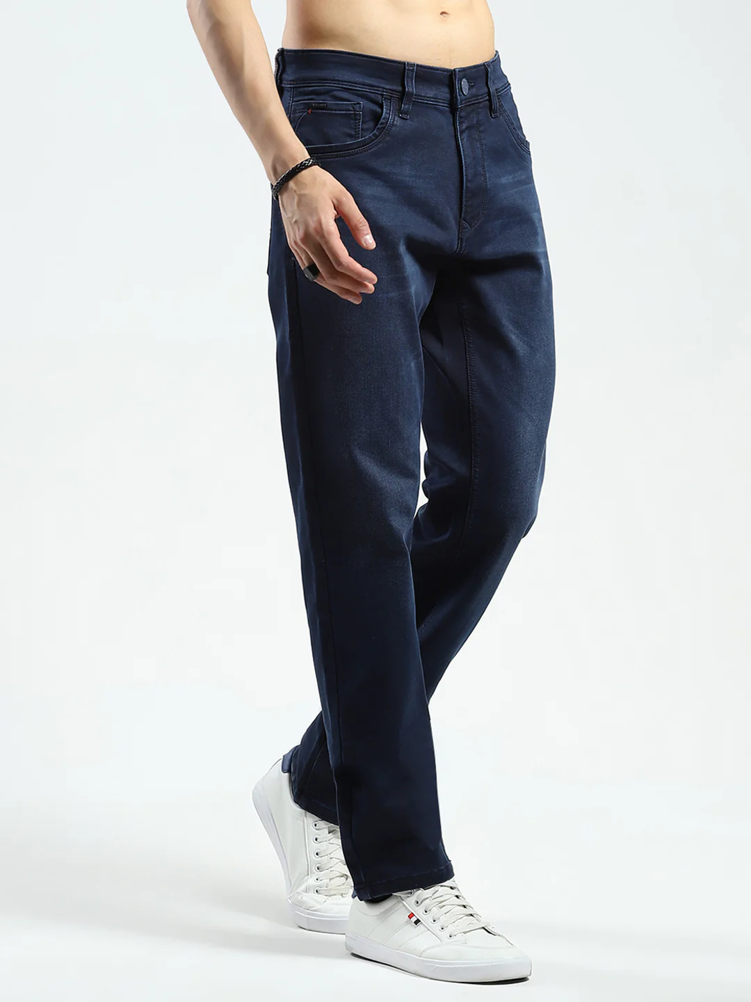 Men Blue Solid Narrow Fit Denim - Image 4