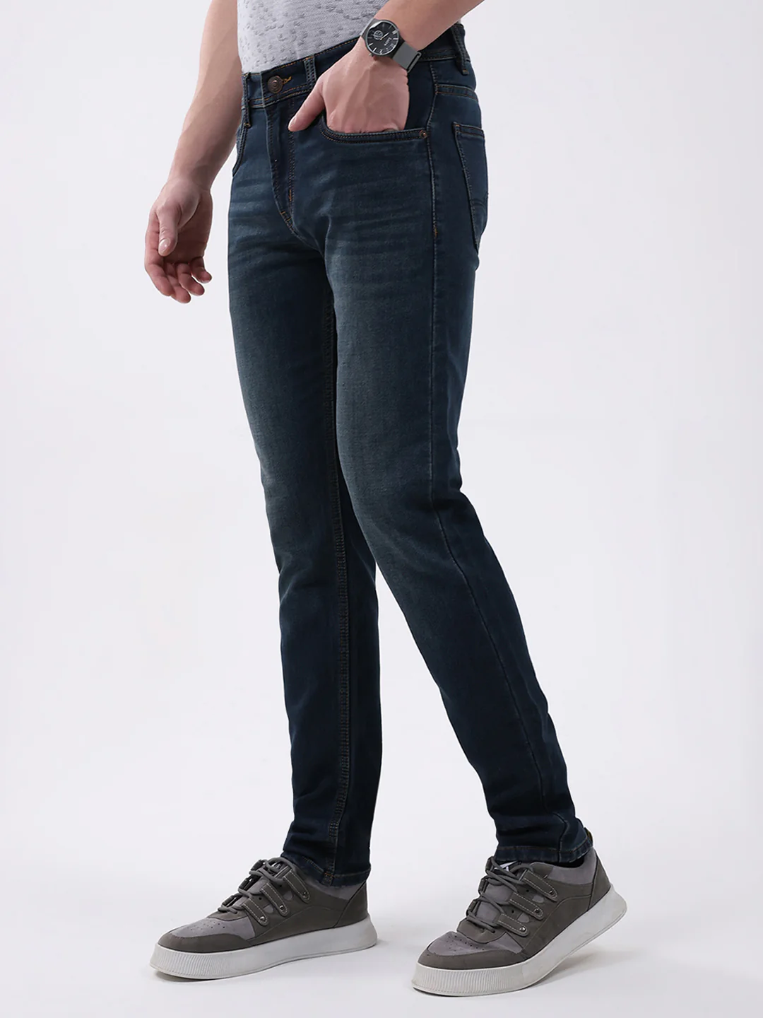Men Blue Solid Narrow Fit Denim - Image 3