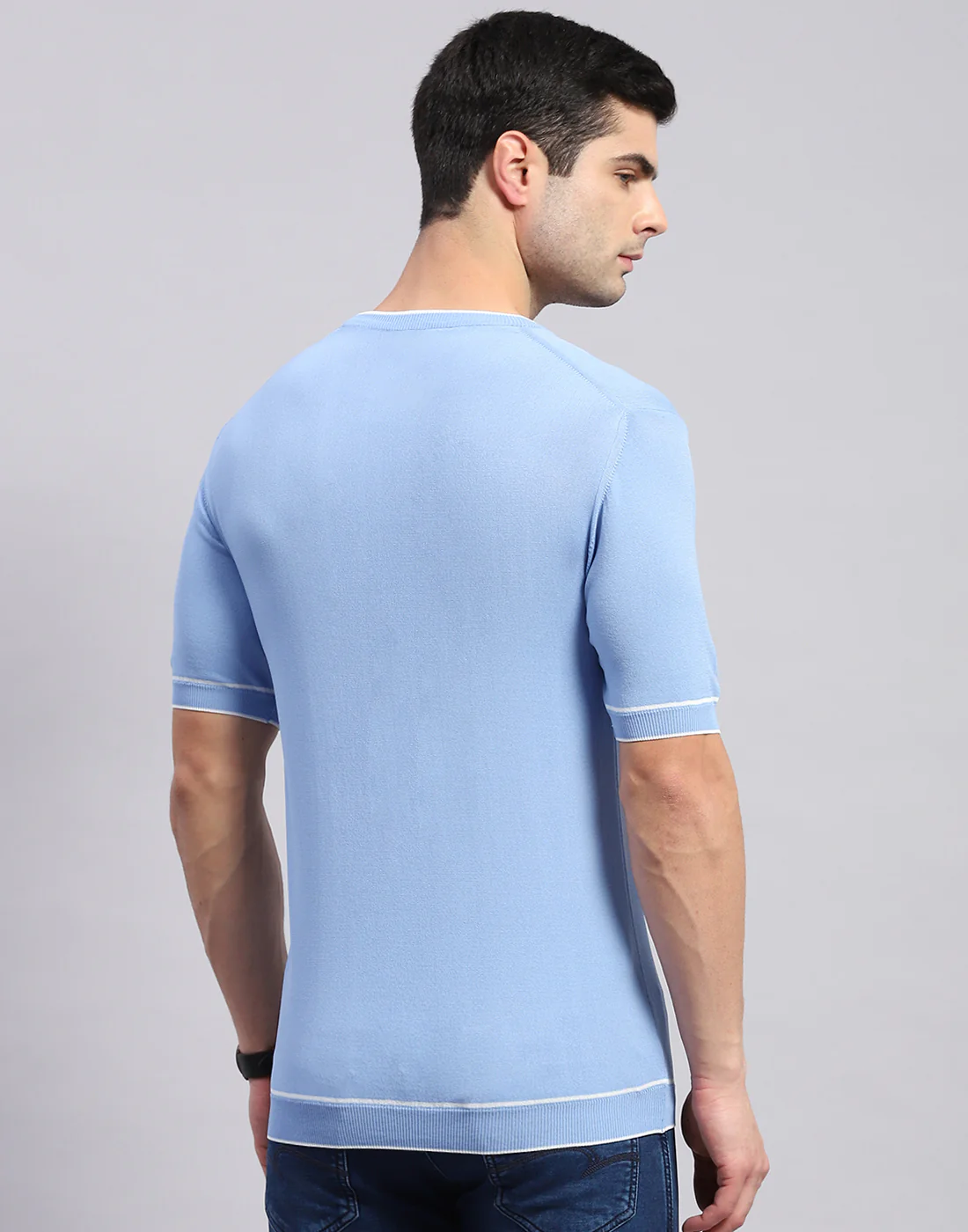 Men Blue Solid Round Neck Half Sleeve T-Shirt - Image 5
