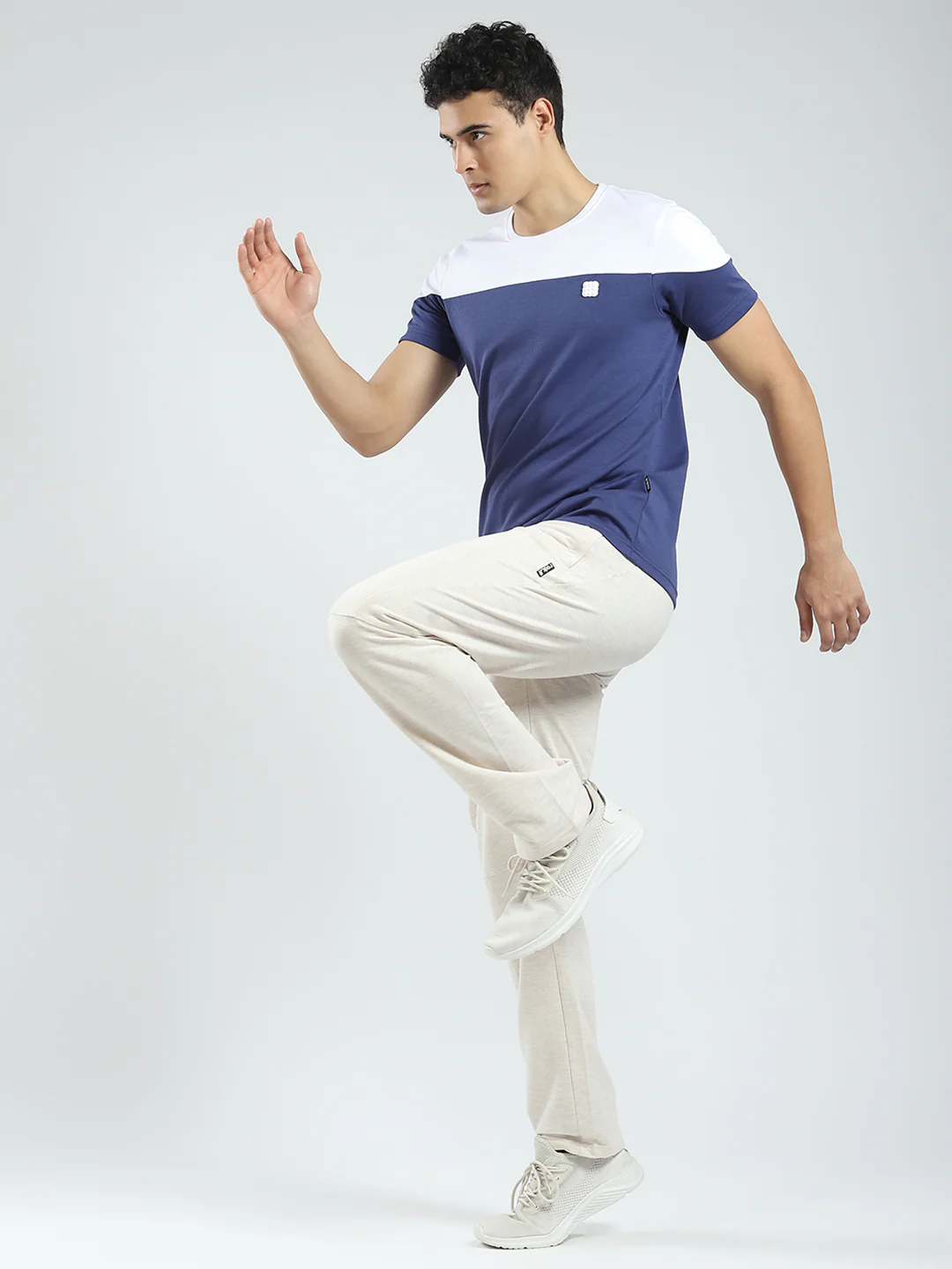 Rock.it Men Blue Solid Round Neck Half Sleeve T-Shirt - Image 2