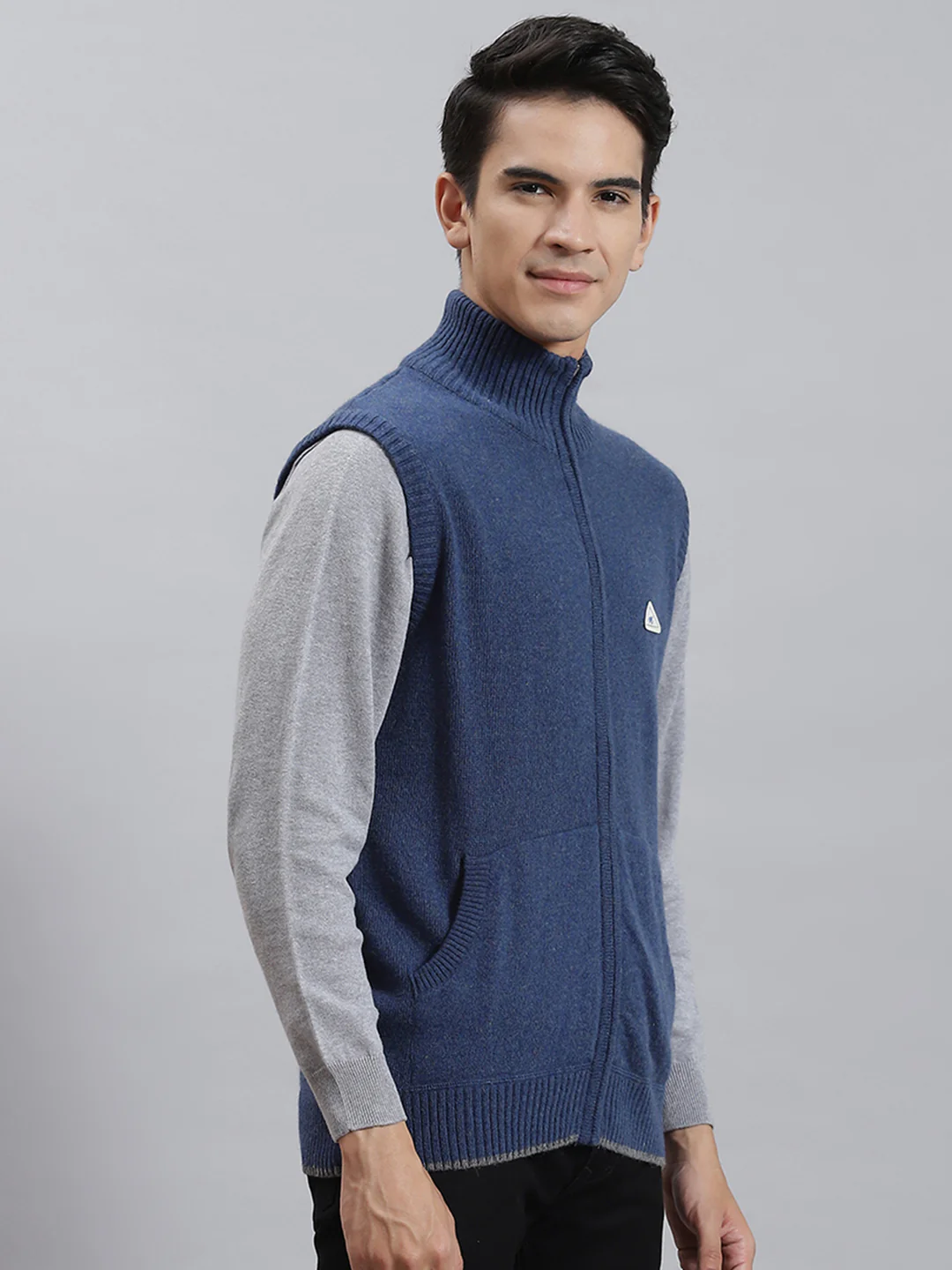 Men Blue Solid Stand Collar Sleeveless Sweaters/Pullovers - Image 4
